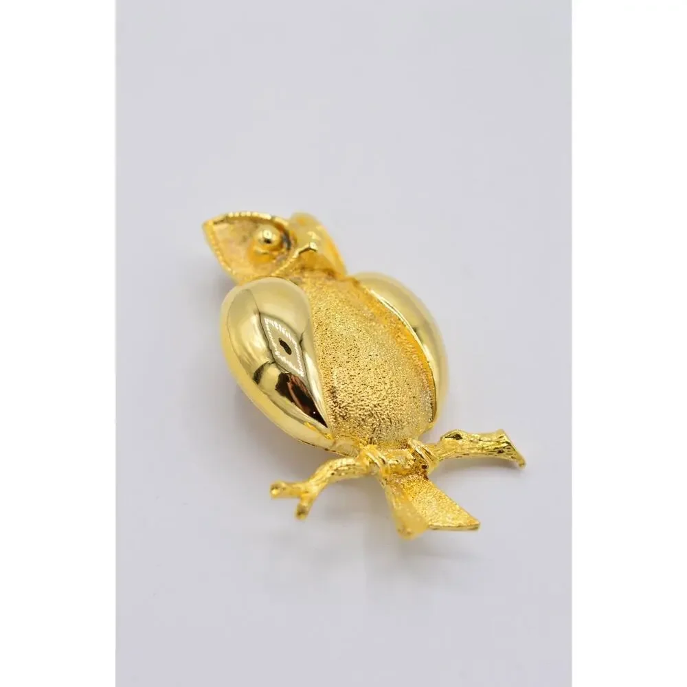 Vintage Wise Owl Pin Brooch Brushed Gold Textured Chunky Figural 80s 1980s BinJ